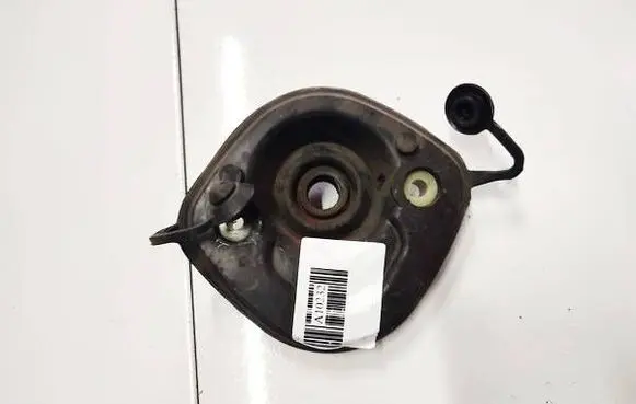 Peugeot 508 Front shock absorber mounting bracket 