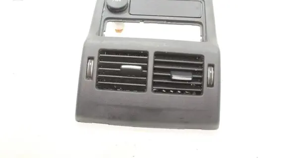 Jaguar XE Rear air vent grill BJ32014A22AD