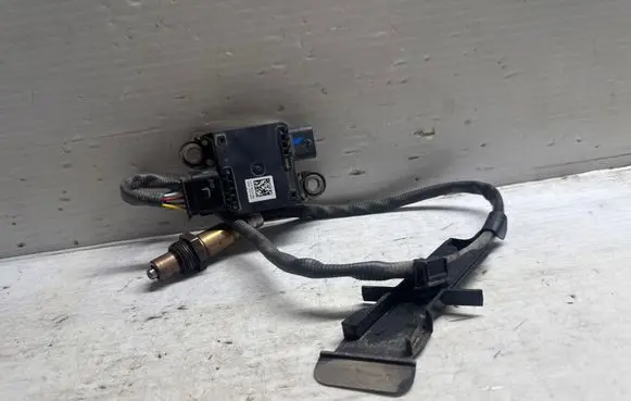 Volvo V60 Lambda probe sensor 32203033