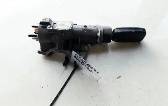Audi A6 S6 C5 4B Ignition lock 4B0905851C