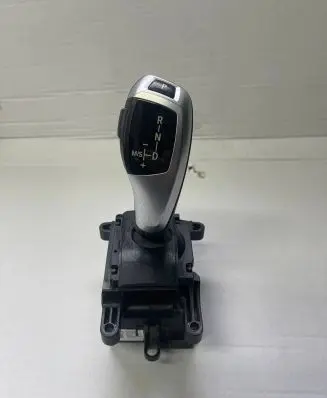 BMW 5 F10 F11 Gear shifter/selector 9260972