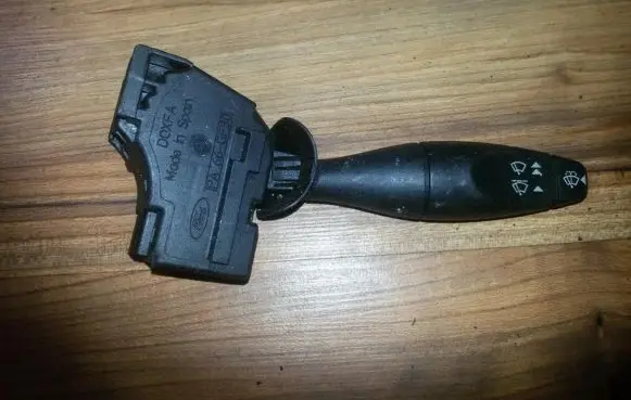 Ford Focus Wiper control stalk
