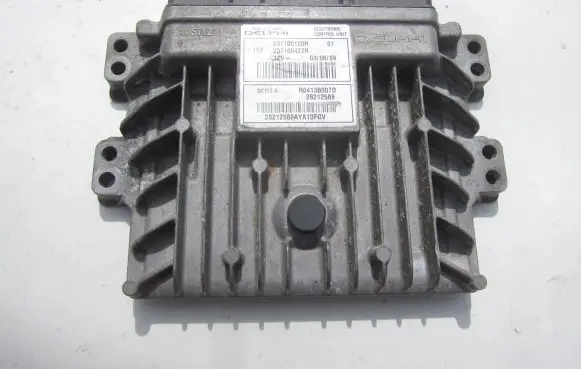 Renault Megane III Engine control unit/module 237100120R 237100422R