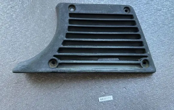 Nissan Patrol 160 Rear air vent grill 76813C6600