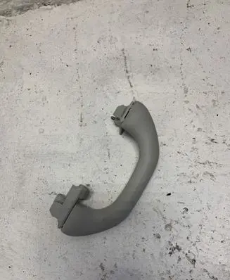 Volkswagen PASSAT B6 Rear interior roof grab handle 1K085707J