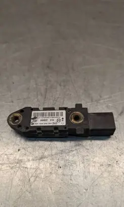 Mercedes-Benz E W211 Airbag deployment crash/impact sensor 0028201326