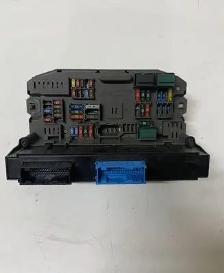 BMW X5 E70 Fuse box set 6925567