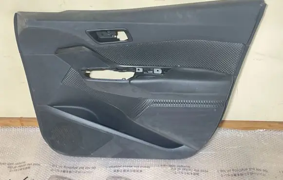Toyota C-HR I Front door card panel trim 67781X1B25