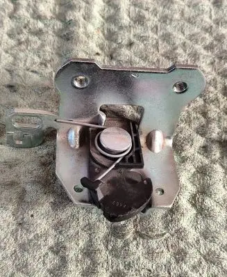 Mercedes-Benz C W204 Seat back rest lock catch A2049200572