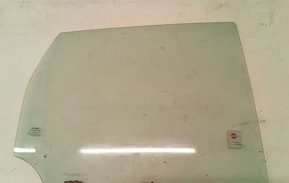 Rear door window glass