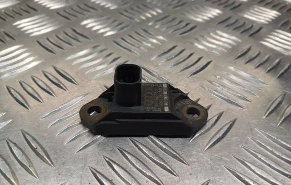Audi A6 S6 C6 4F Airbag deployment crash/impact sensor 4F0907651