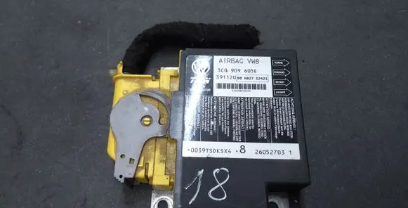 Volkswagen PASSAT B6 Airbag control unit/module 3C0909605E 26052703