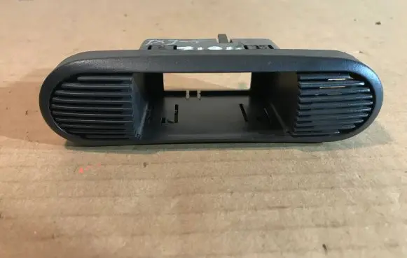 Tailgate opening switch