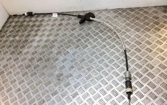 Volvo XC90 Gear shift cable linkage 31325795