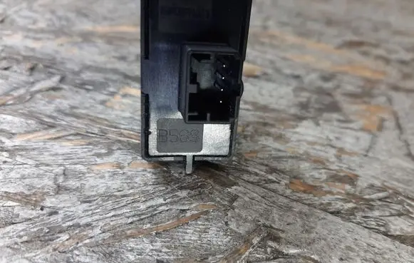 Peugeot Boxer Electric window control switch B569