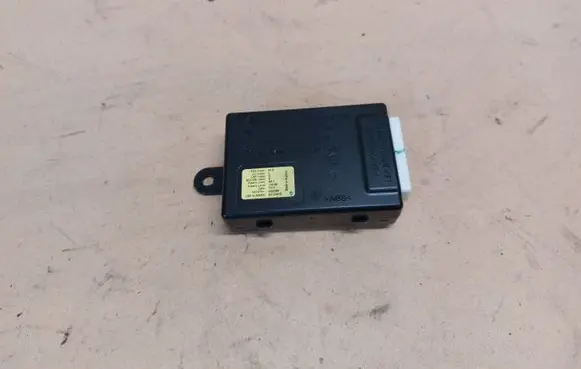 Citroen DS5 Seat control module 9666600680