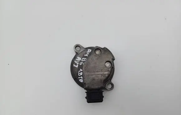 Audi A4 S4 B6 8E 8H Camshaft position sensor 0232101024