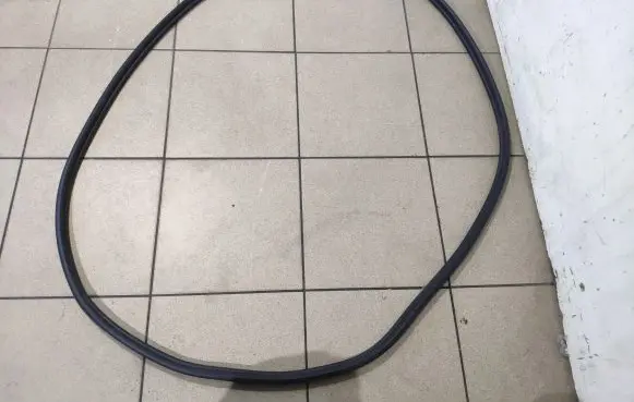 BMW 6 F12 F13 Trunk rubber seal (body) 7228502