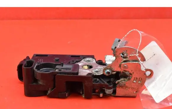 Chevrolet Aveo Front door lock A046818