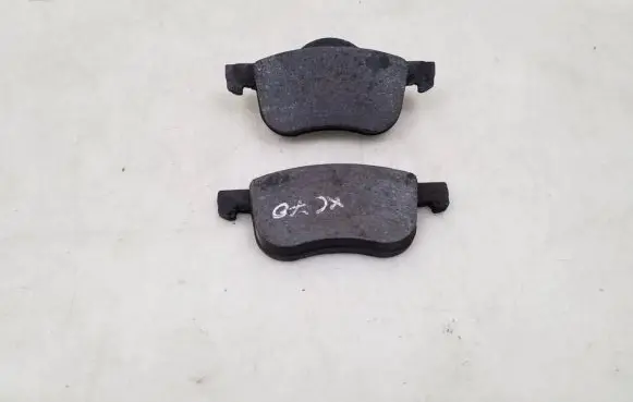 Volvo XC70 Brake pads (front) 