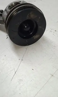 Volvo V50 Piston with connecting rod 085190