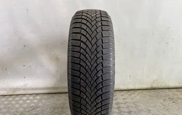 Toyota RAV 4 (XA40) R17 winter tire BLIZZAKLM005 22565R17