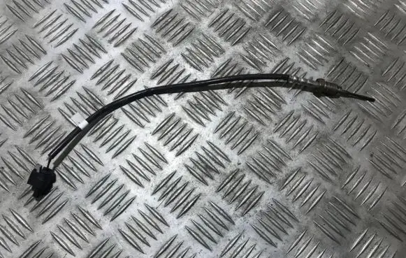 BMW 4 F32 F33 Exhaust gas temperature sensor 761548702 8589818