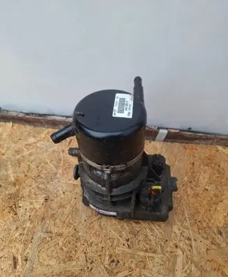 Citroen C5 Power steering pump 9688005080