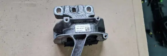 Audi Q3 F3 Engine mount bracket 5WA199262P