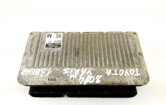 Toyota Yaris Engine control unit/module 896610D090 MB2756002200