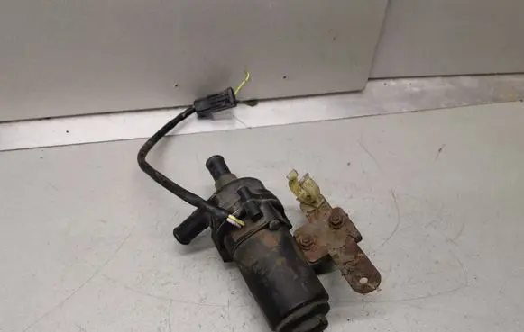 Jaguar XJ X300 Electric auxiliary coolant/water pump