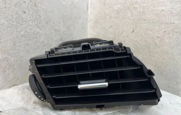 Dashboard side air vent grill/cover trim
