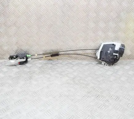 Toyota Prius (XW50) Rear door lock 6927447040