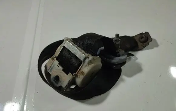 Opel Zafira A Rear seatbelt 905809