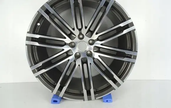 Porsche Macan (95B) Original wheel cap 95B601025BA
