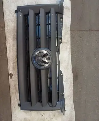 Volkswagen Crafter Front bumper upper radiator grill 2E0853653