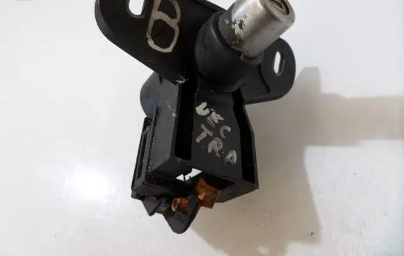 Opel Vectra B Loading door lock 
