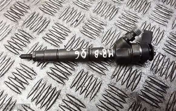 Mercedes-Benz B W245 Fuel injector 0445110167 a6480700787