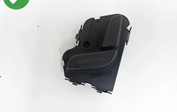 Mercedes-Benz C W204 Seat control switch A2048708910 03463870