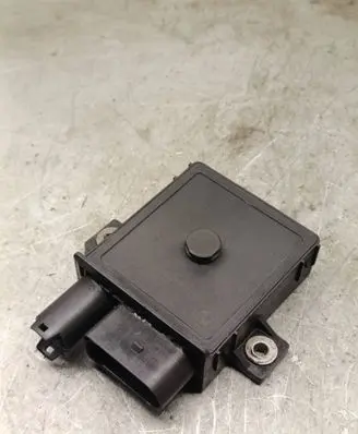 BMW X5 E70 Glow plug pre-heat relay 780120102