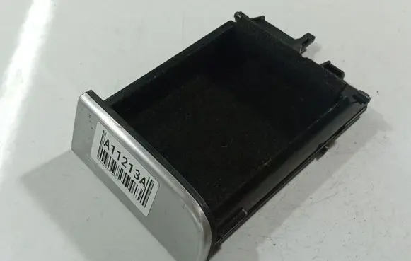 Volkswagen PASSAT B6 Car ashtray 