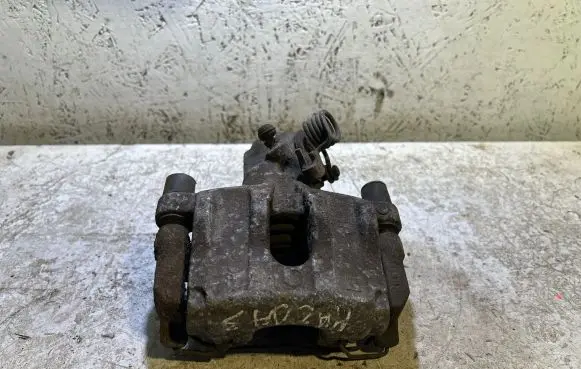 Mazda 3 I Rear brake caliper