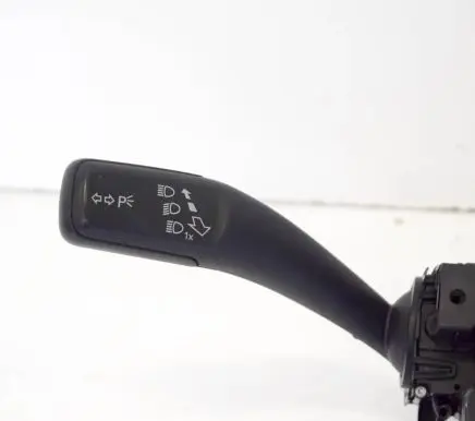 Audi A5 8T 8F Indicator stalk 04303711