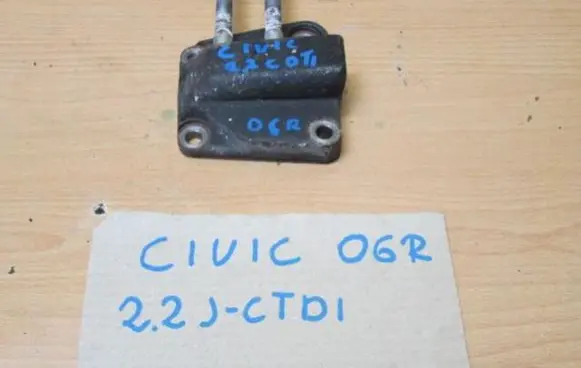 Honda Civic X Engine mounting bracket