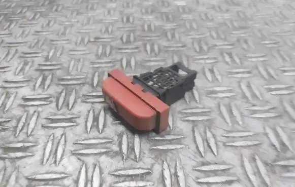 Nissan X-Trail T31 Hazard light switch