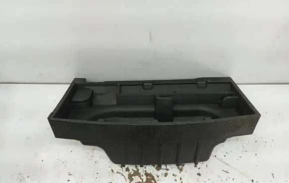 Skoda Octavia Mk4 Spare wheel section trim 5E6863957B
