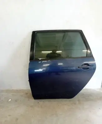 Mitsubishi Grandis Rear door