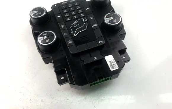 Volvo V40 Climate control unit 31398642
