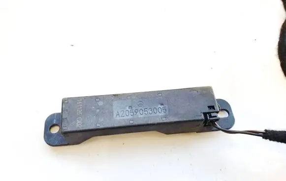 Mercedes-Benz E W212 Antenna control unit a2059053005