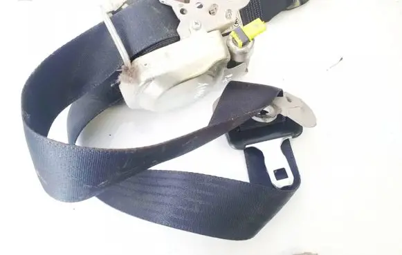 Toyota Corolla Verso AR10 Front seatbelt h099701 7p2140-p